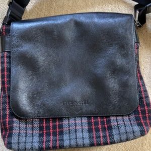 Pretty winter Coach crossbody